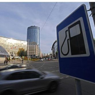 Цены на бензин повысились после их заморозки властями